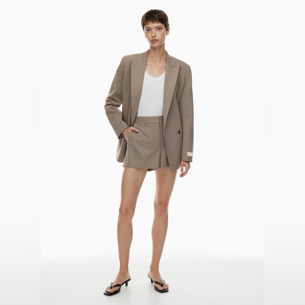 Aritzia Babaton Agency Mini Shorts - Rich Mocha Brown